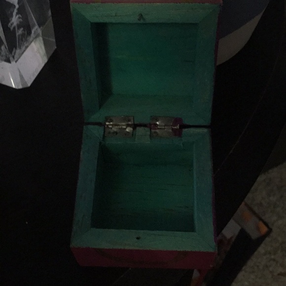 Handmade/painted box from Mexico! - Picture 3 of 4